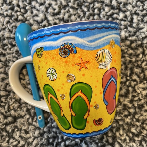 Nassau Bahamas Mug with Spoon - Picture 2 of 4